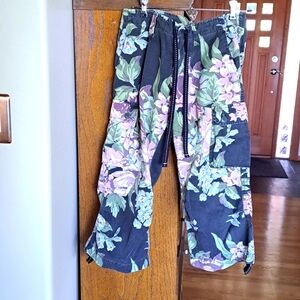 Size 6, 28 Lucky cotton ripstop cargo capris